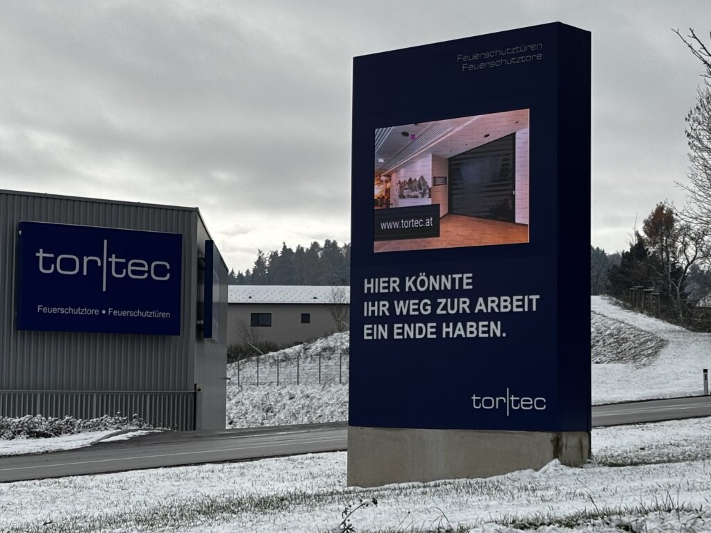 Digitale Werbefläche Pylon